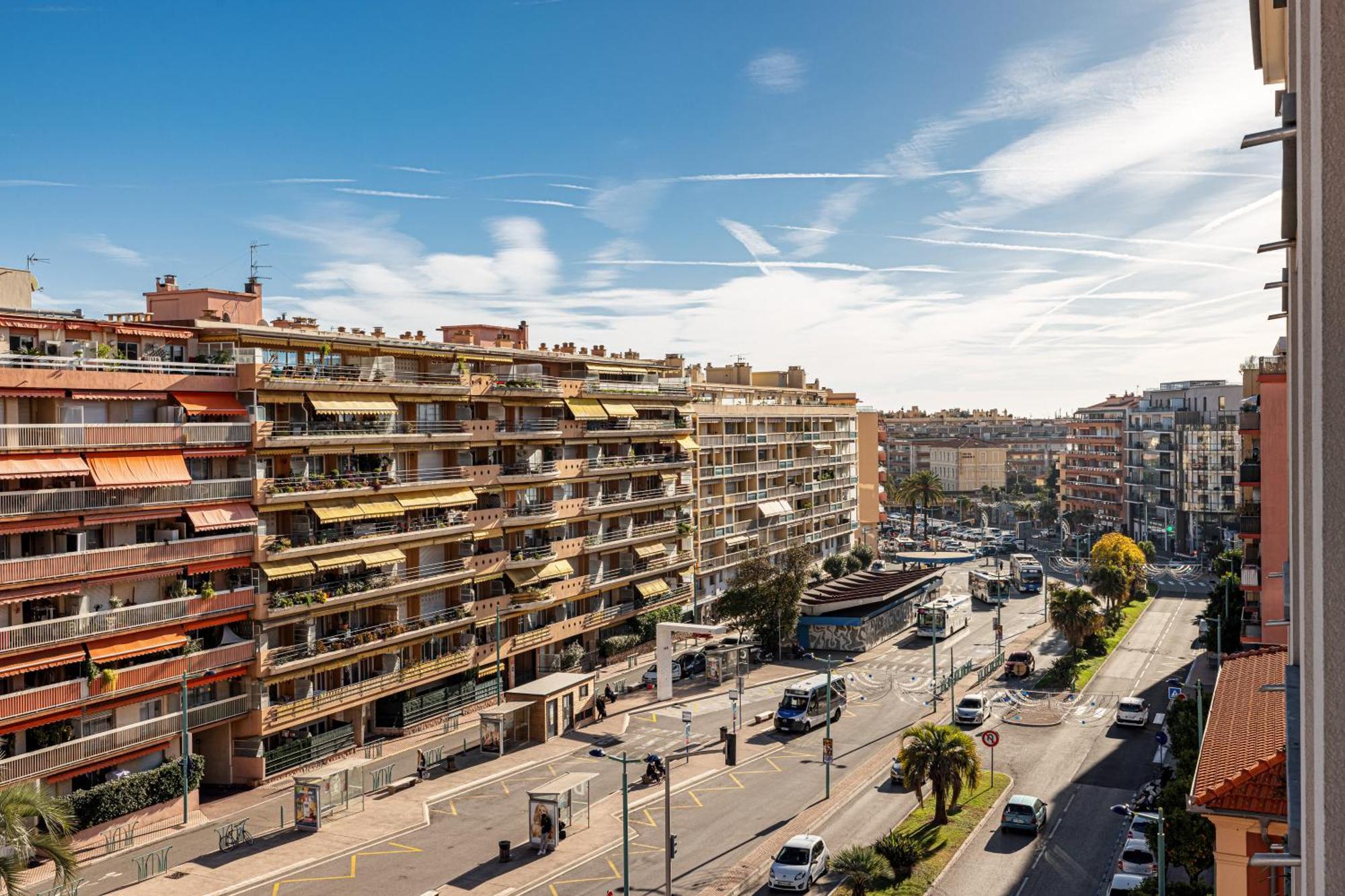 Intercontinental Superbe Appartement Avec Piscine Menton Exterior photo